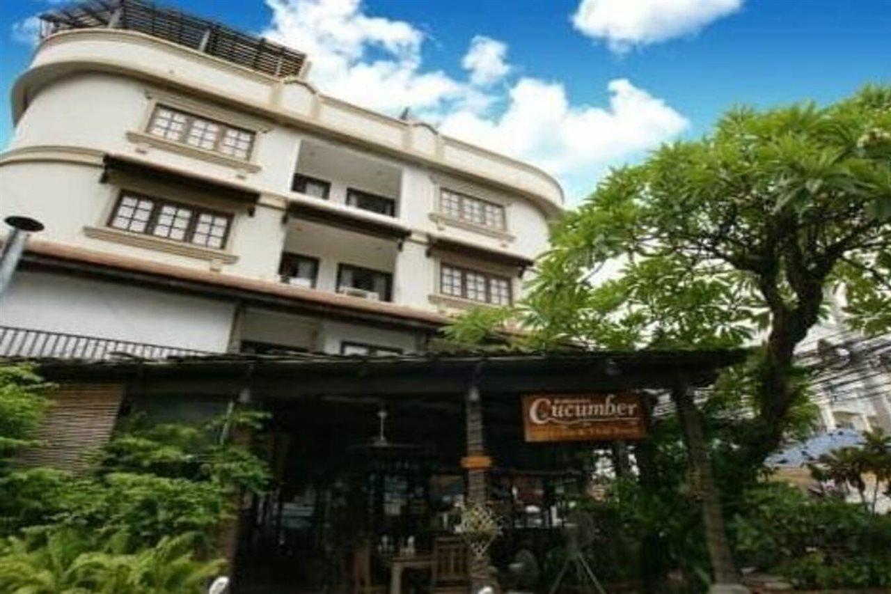 Cucumber Inn Suite Pattaya Exterior foto