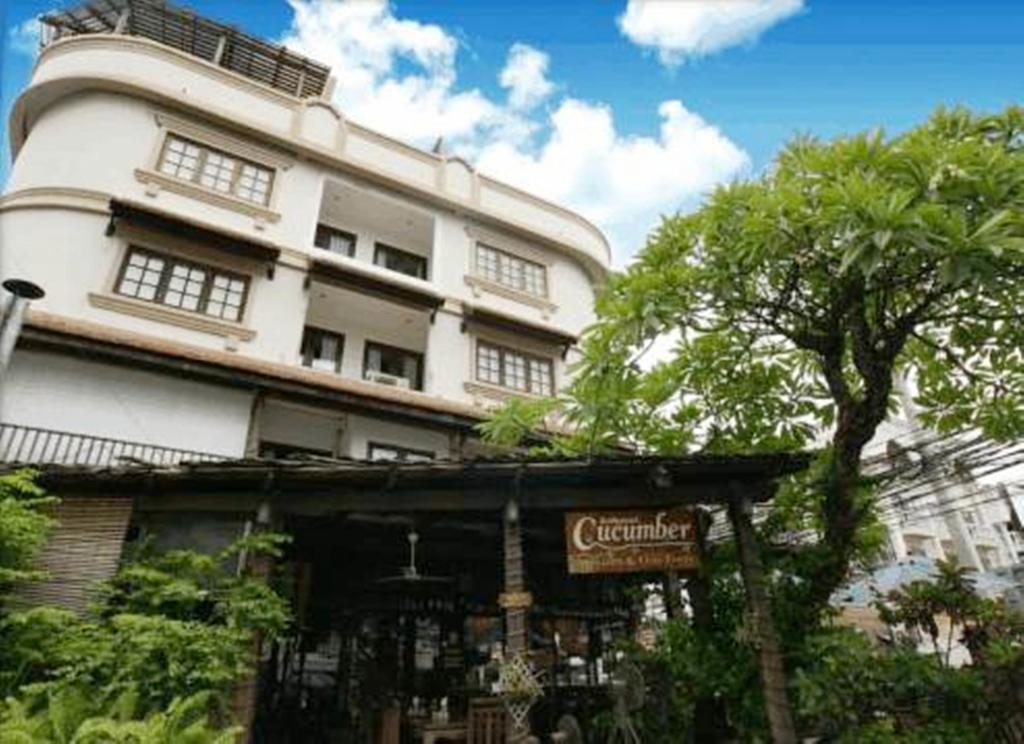 Cucumber Inn Suite Pattaya Exterior foto