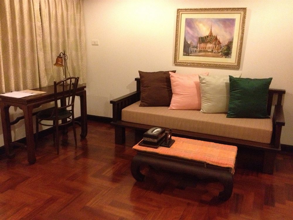 Cucumber Inn Suite Pattaya Exterior foto